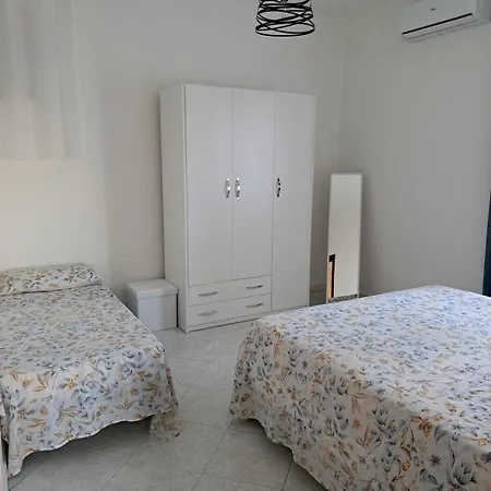 Дом отдыха Casavacanza Max 4 Persone *